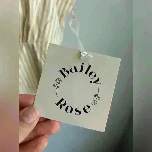 NWT BAILEY ROSE STRIPED CROPPED PEASANT TOP SIZE LARGE - Picture 3 of 4